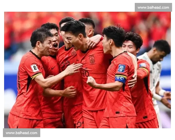 巴顿时隔四年重返国足！边路多面手或成佩家军战术奇兵