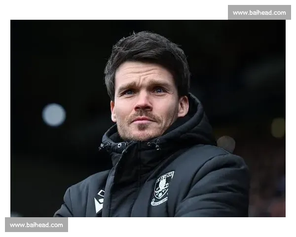 谢周三老板强硬下令：主帅罗尔立即终止休假返岗，否则面临罚款